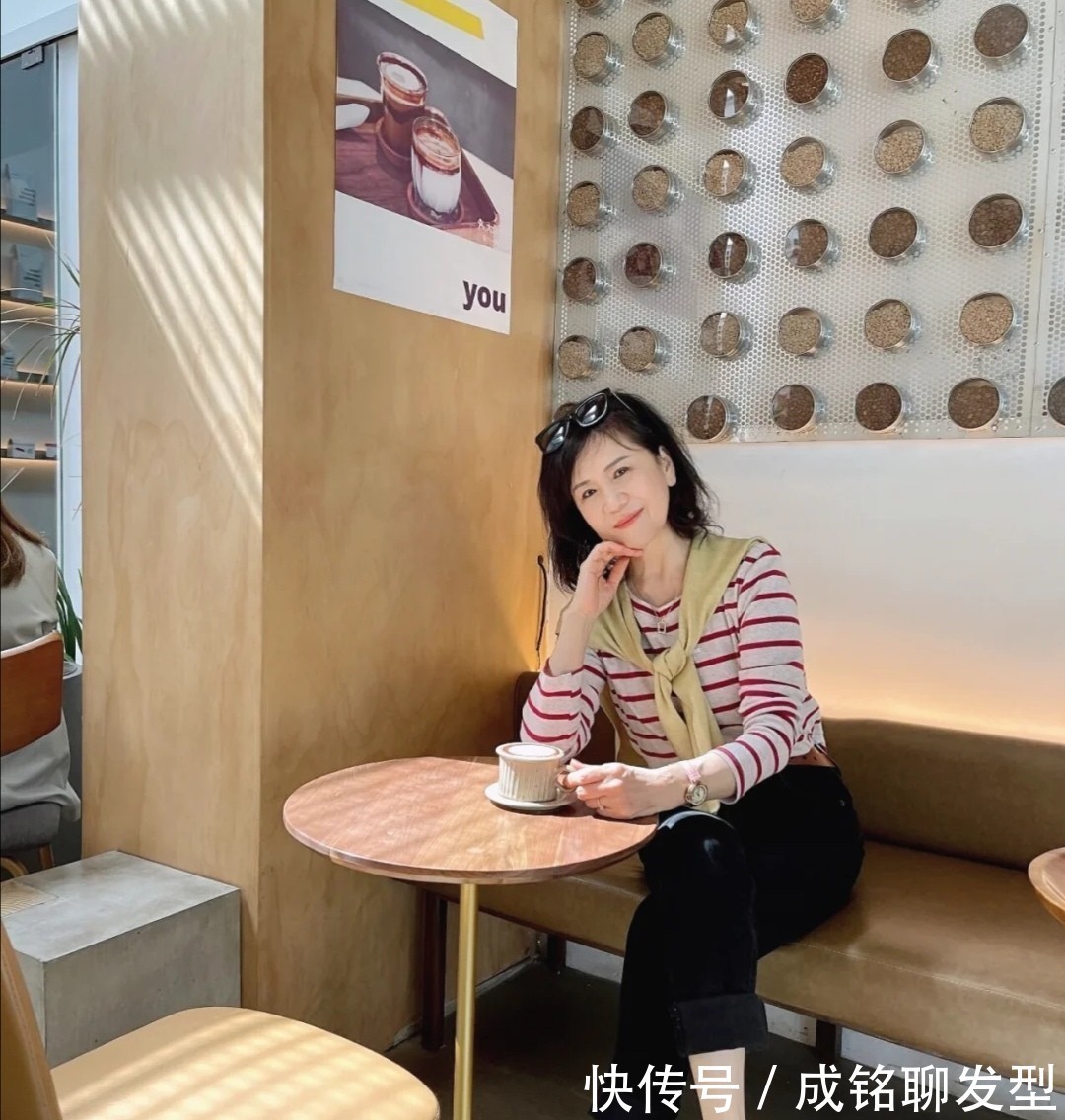 衬衫|六十岁的女人别乱穿,学会博主的这三种穿衣公式,随意大方又减龄