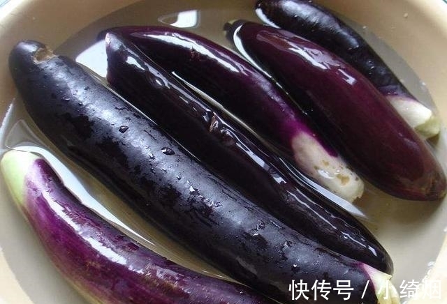 绵软|比肉馅还香的饺子,茄子当馅,不油腻口感更绵软