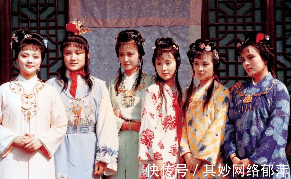 曹雪芹|贾母那么疼林黛玉,为啥黛玉去世当晚,贾母却不去看一眼?