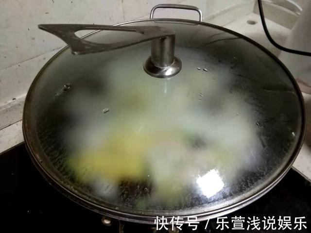 豌豆|家常大炖菜五:八种食物巧妙相聚一锅,看似复杂却简单如一