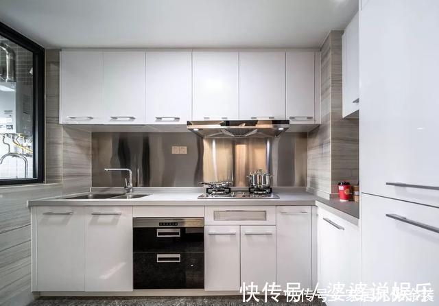 背景墙|120㎡三室改四室,看起来比140㎡的还要大,经典美式风格太好看了