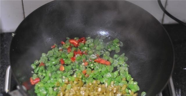 女人|吃了几十年才知道,它是“天然叶酸”,2块钱一大把,女人要多吃