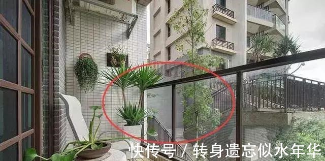 全额|听售楼员一不小心说漏嘴这种阳台的房子要慎重购买，入住全是坑