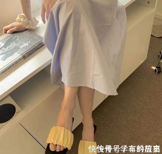 脚型 是时候穿凉鞋了!今年流行这几款,清凉显脚小!