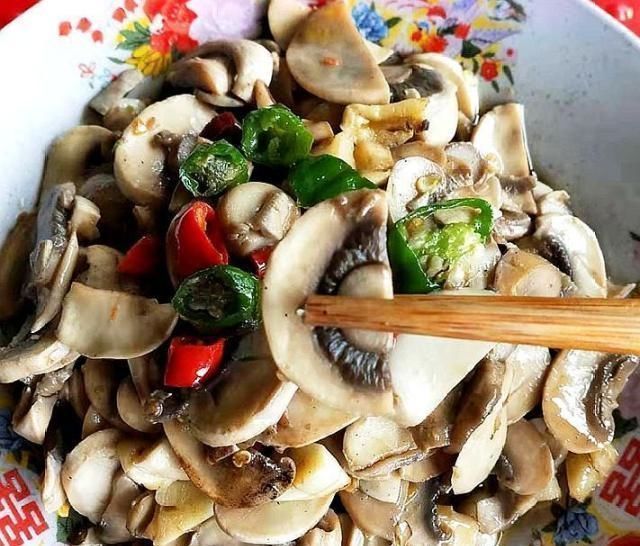 素炒蘑菇|减肥晚餐常吃它，每周吃两次，清肠道排垃圾，小腰变细了