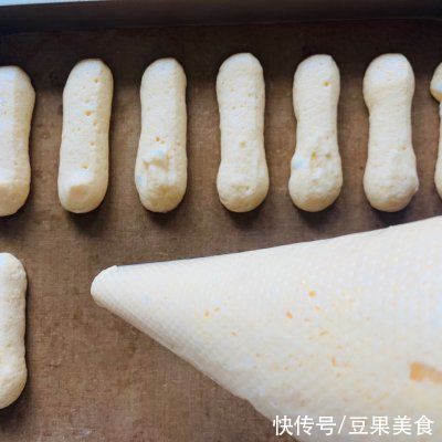 打蛋器|传统意式提拉米苏，含手指饼干做法及各配方对比