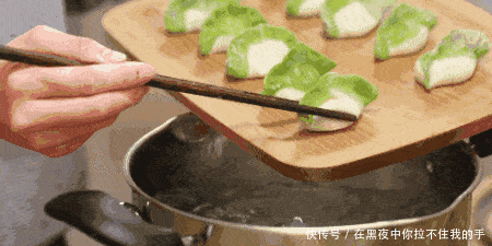 【物理生活】饺子是热水煮还是冷水煮?很多人做错了…