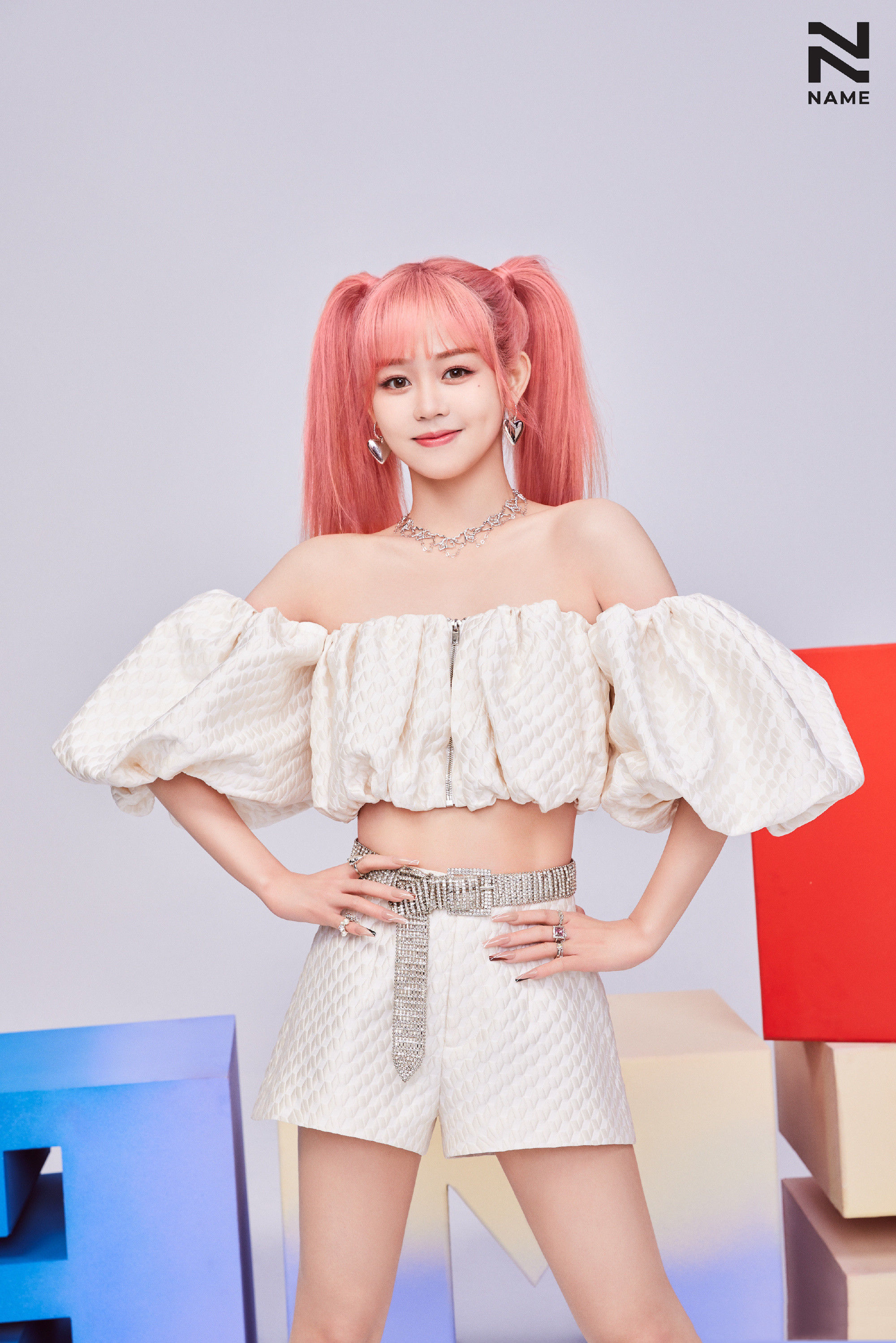 樂華新女團NAME全員公開，和NEXT一樣都是7個人，金子涵穩居C位