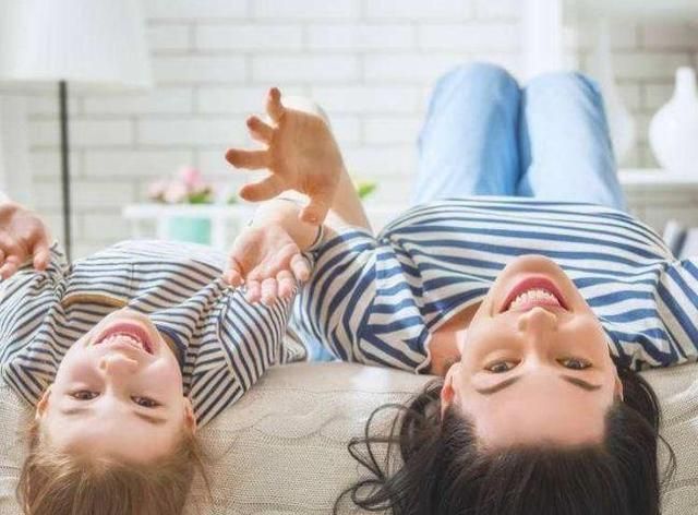 妈妈|你的孩子叫你“妈妈”还是“妈”？简单的称呼背后蕴藏着不同意义