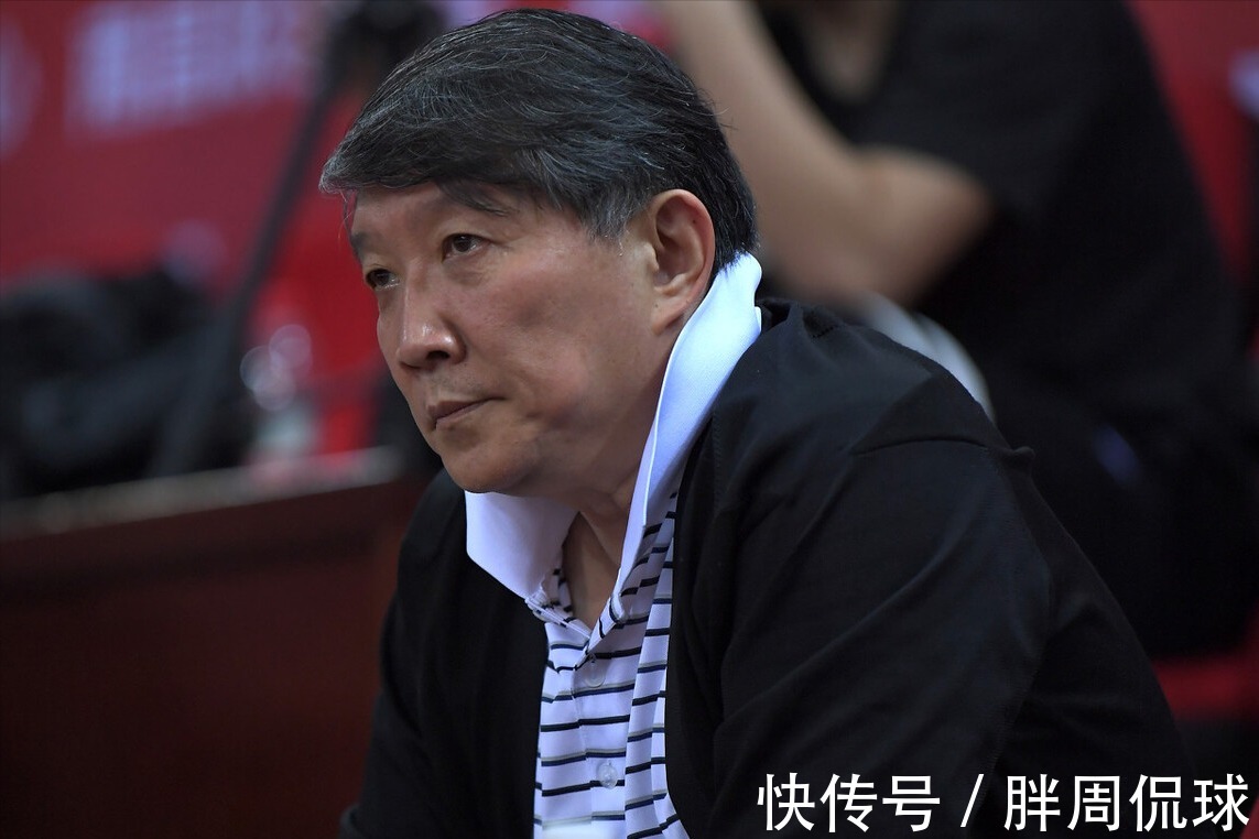 换帅|山东男篮初五集结,跟队记者曝高速集团出手,徐长锁帅位悬念揭晓