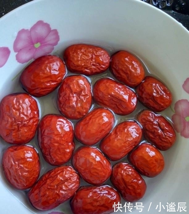 薏米|天然“黃體酮”被發現,女人常喝,淡斑抗衰,40歲仍是少女臉!