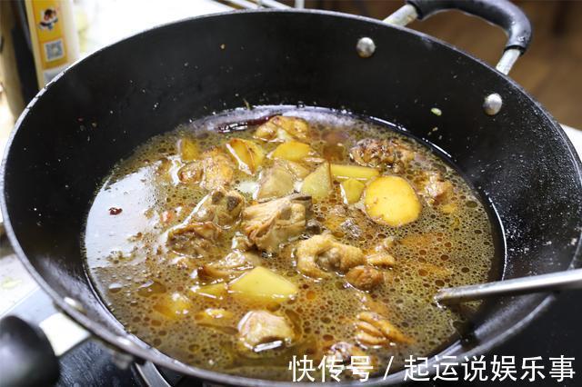 腥味|做鸡肉时,记住“2泡2多放”,鸡肉鲜香腥味小,土鸡肉鸡都管用