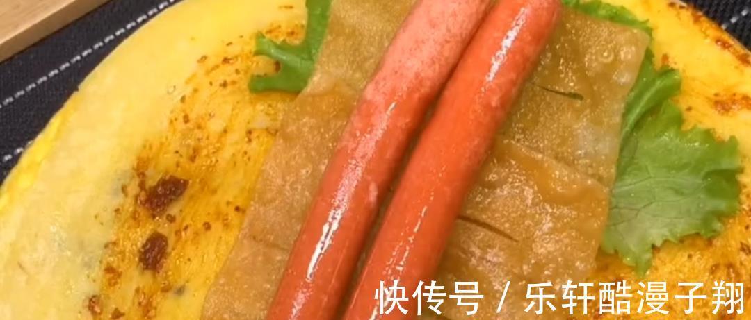 煎饼果子|自己在家做的煎饼果子，干净卫生吃着也放心