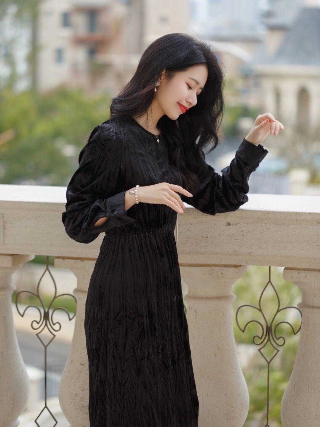 碎花裙|春天穿连衣裙就试试这些基础款,清新减龄又温柔,谁穿谁美