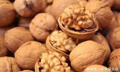 dh孕期吃核桃会让胎儿更聪明吗？孕妇吃核桃需要注意什么？