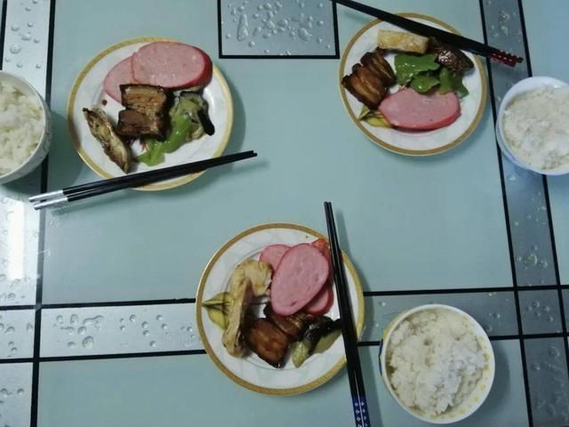 幽门螺杆菌是吃出来的？提醒：3种食物或是助推剂，最好管住嘴