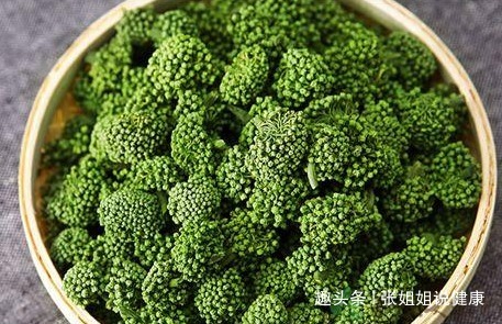 黑眼圈|晚上难以入眠用此物泡水，睡前来一杯，告别失眠，远离黑眼圈