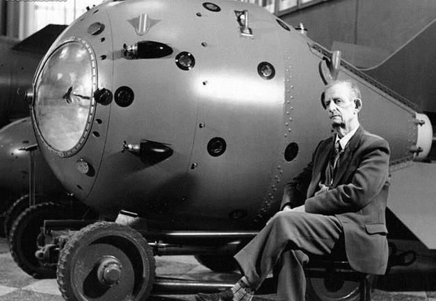 二战后|美国比苏联明显要强不少，为什么却一直处于冷战，不敢发生战争？