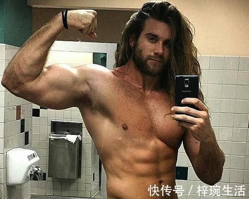 健身|跑步健身的男人与常练深蹲的男人 两者身体素质差距有多大?