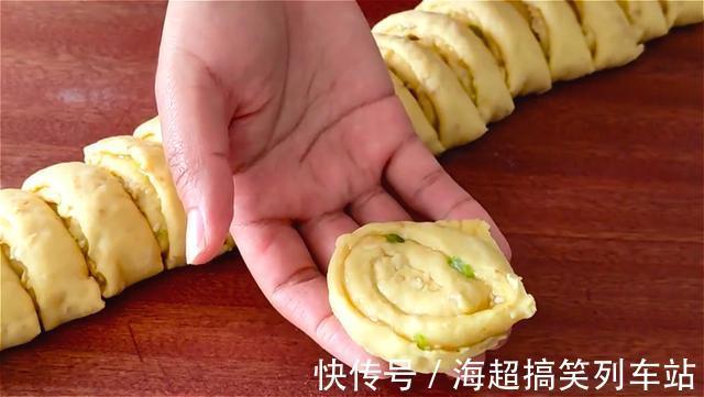 好吃|燕麦这样做太好吃了,往里面加3个鸡蛋,比油条好吃,比馅饼简单