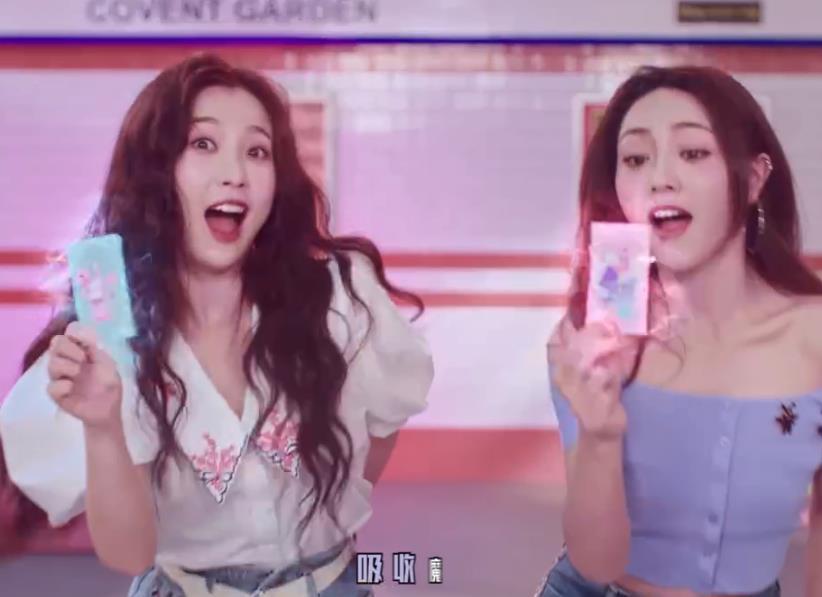 虞书欣|4位高人气选手拍广告,谢可寅许佳琪站旁边,有谁留意C位是谁