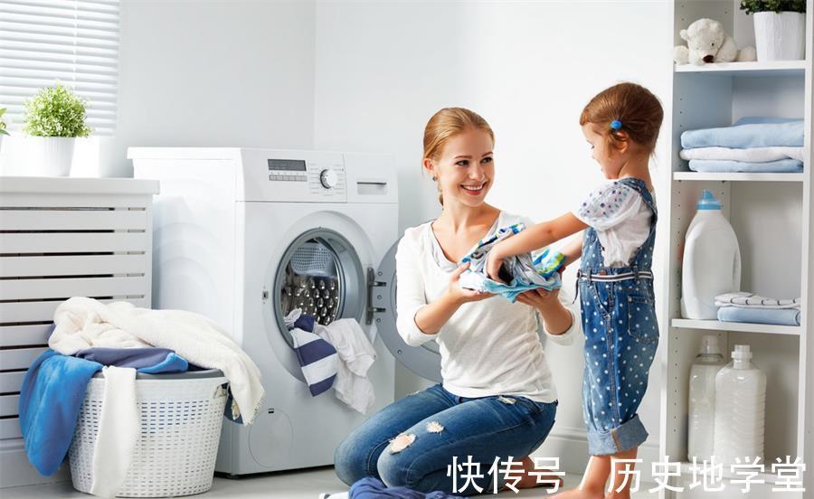 父母|养娃路上,父母不妨学会“偷懒”,孩子或能变得更优秀