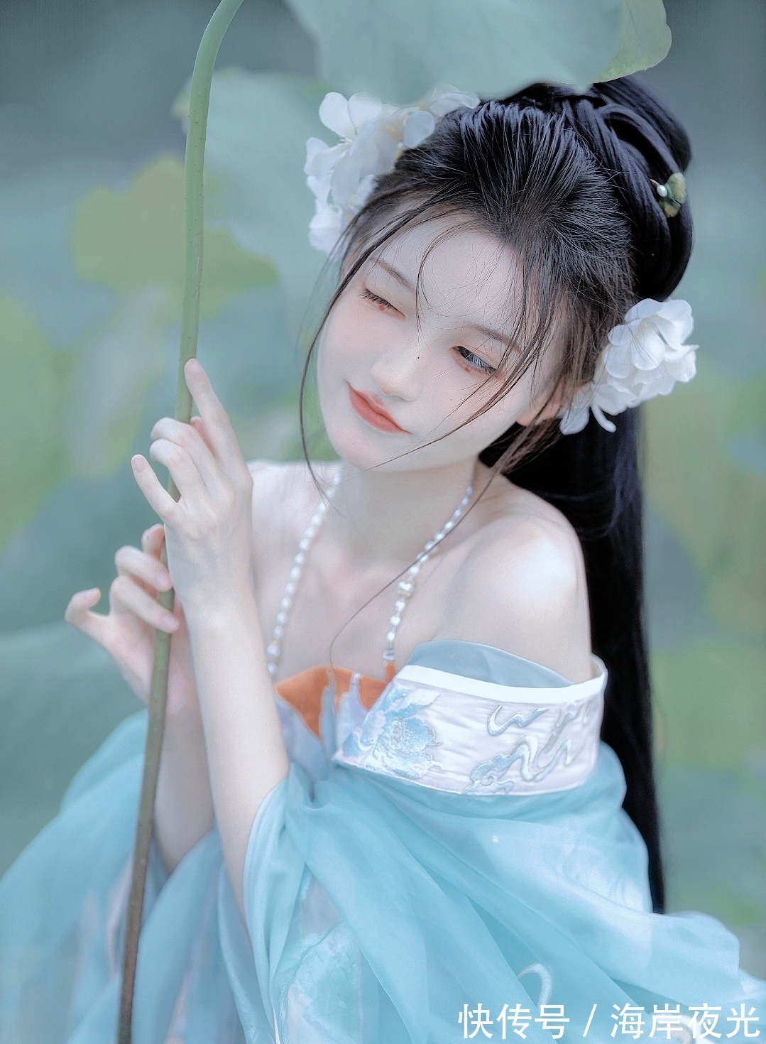 女子|苏轼一首“低级趣味”的词,描写女子一身体部位,现代人看了生气