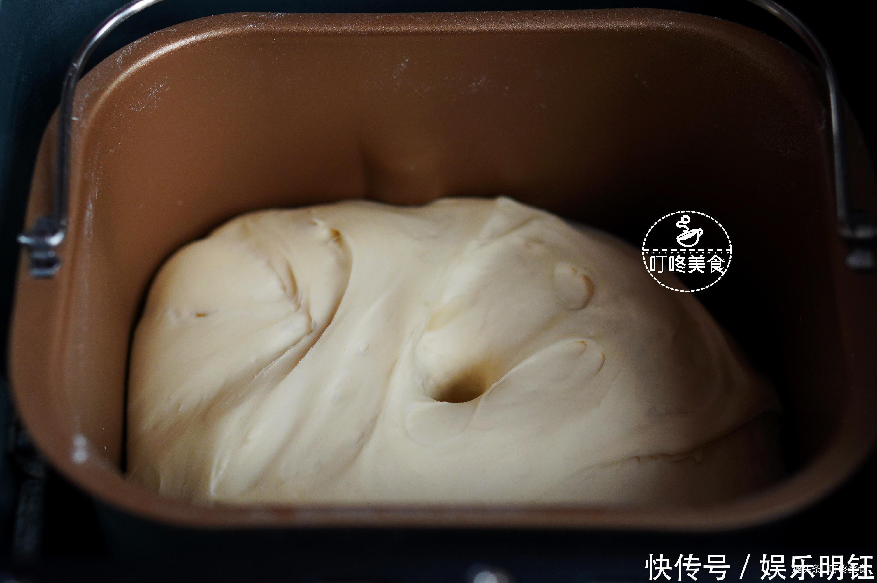 在家做面食,教你新吃法,一卷一蒸就上桌,比包子馒头香百倍