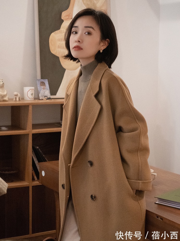 裙装|今年还是穿“长款大衣”最高级,搭配毛衣、半身裙、裤子时髦洋气