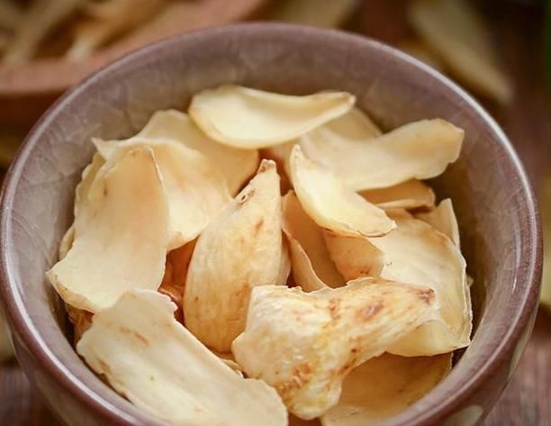 雌激素|女性不想快速衰老,记住常吃碱性食物,激发雌激素更有“女人味”