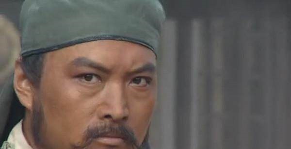 此人是栾廷玉之弟,名头响作用低,排名却高于八十万禁军教头