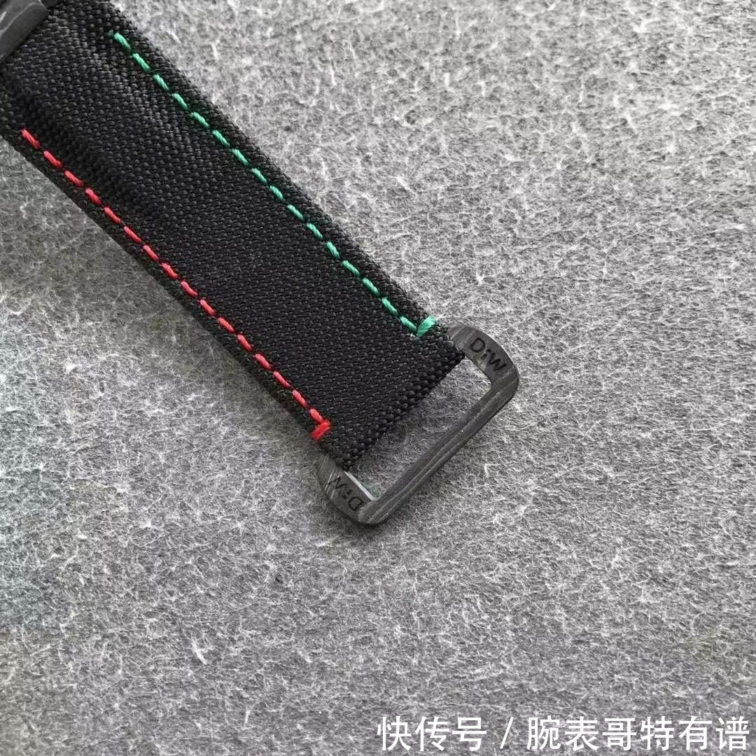 花最少的钱把玩Diw“碳纤维”腕表!劳力士碳纤维宇宙计时迪通拿