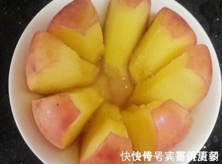 苹果|每天坚持吃一个煮熟的苹果,坚持7天,身体会悄悄发生3大变化