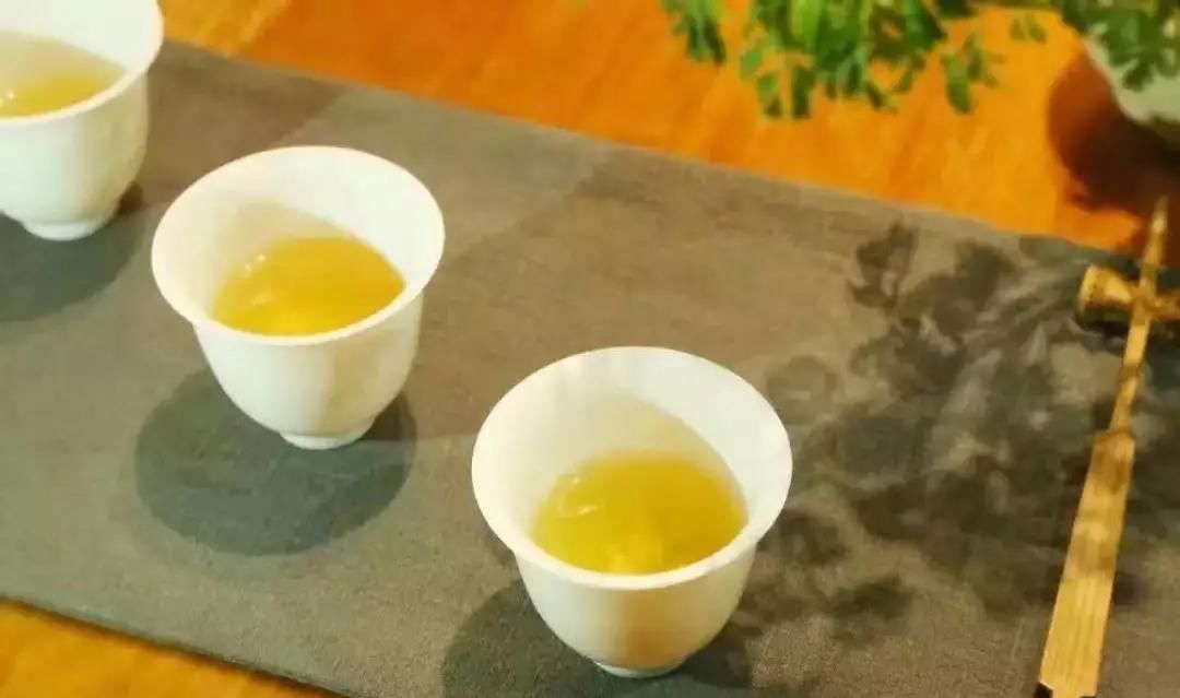 儿茶素|饮茶一小时，休闲；饮茶一辈子，长寿。