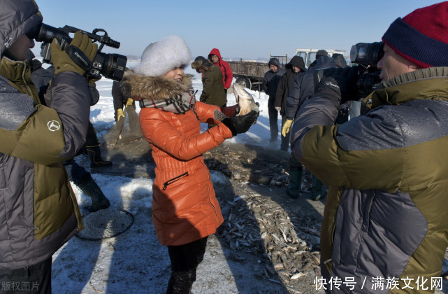  蹊跷|“冰上捕鱼单线拽”——关东这一怪怪得蹊跷 单线究竟拽什么