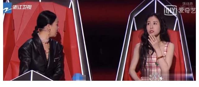 張碧晨|本以為是汪峰不喜歡黃霄云，看到張碧晨的做法，才發(fā)現(xiàn)錯(cuò)怪他了