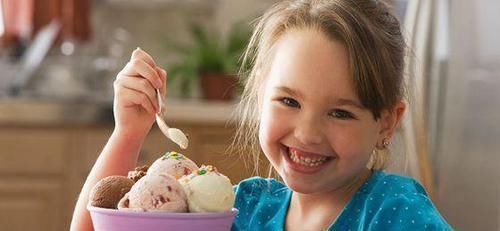 冷饮|儿科医生:别管现在有多热,这3件事情也不要做,伤害孩子身体