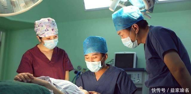 剖腹产|孕妇怀孕11个月还不生，医生强行剖腹产，孩子出生后全家乱成一团