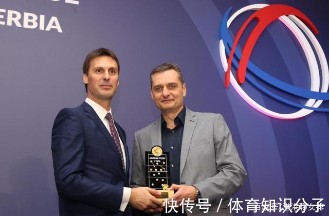 郎平|郎平手下败将被球迷调侃太“鸡贼”,有望将中国女排劲敌带向巅峰