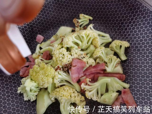 喷香|用培根炒花菜:喷香十足的一道菜,做法还简单