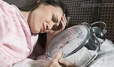 失眠症|凌晨3点左右自然醒来,就一直睡不着,或许是4种疾病在捣乱