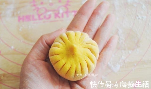 做包子不要只会加酵母,多加一勺它,包子又软又胖,冷了也不硬