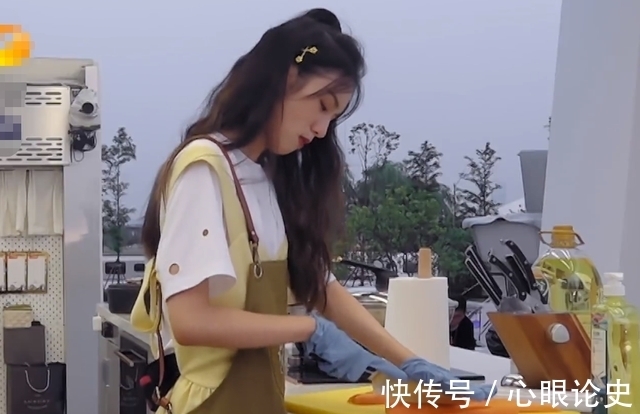 首播闹乌龙|《中餐厅5》首播闹乌龙,宁静称从未交过王姓男友,却被过往打脸