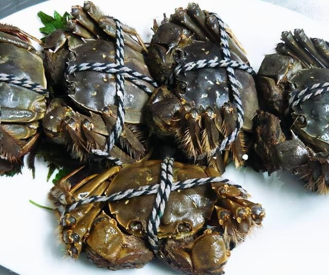 贝类|含“寄生虫”最多的3种海鲜，没营养还贵，商家从不吃，别上当