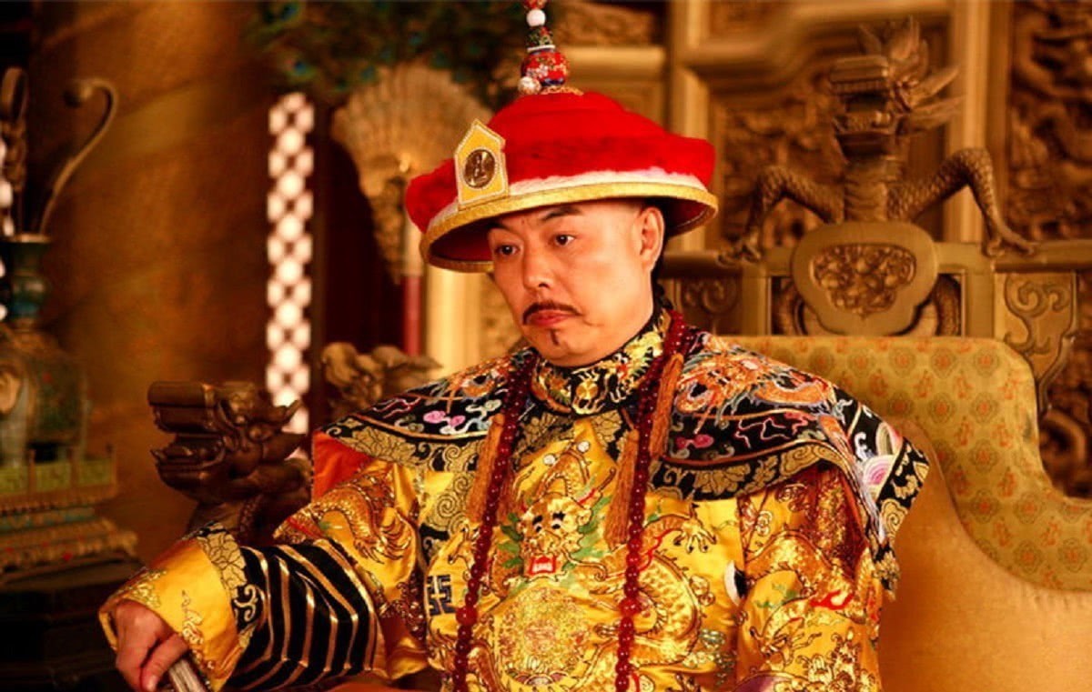 皇帝的一顿饭几十个或上百个菜种,肯定吃不了,那剩下的饭都是怎么处理的?