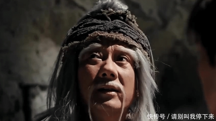 金庸笔下最惨高手,金庸两次改书,他从一代宗师被改得越来越弱