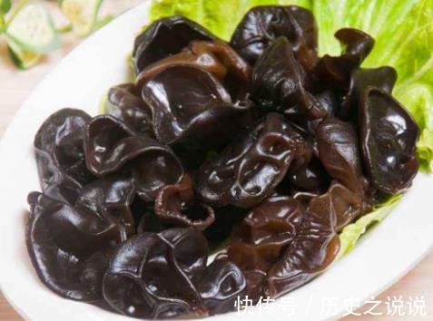 吃黑木耳后,你短期内不能碰此物,许多人不知道,值得和家人分享