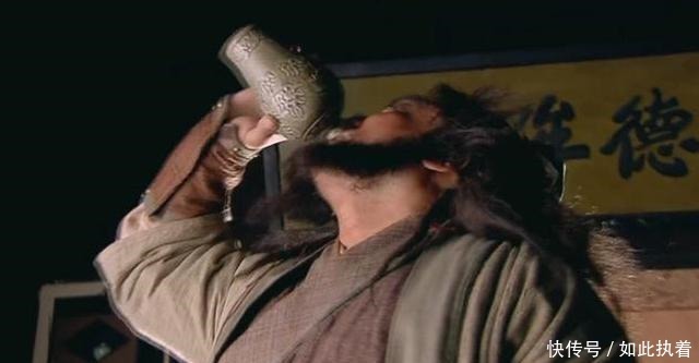 宋江临死之前,为何要用毒酒毒死李逵因为他知道一个大秘密!