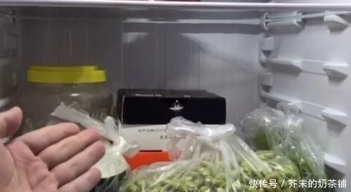 阿姨|冰箱脏了别只用水擦,家政阿姨教我绝招,冰箱干净无异味,太棒了