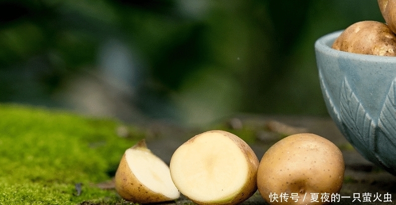 切土豆皮太浪费,为什么不试试这个方法?